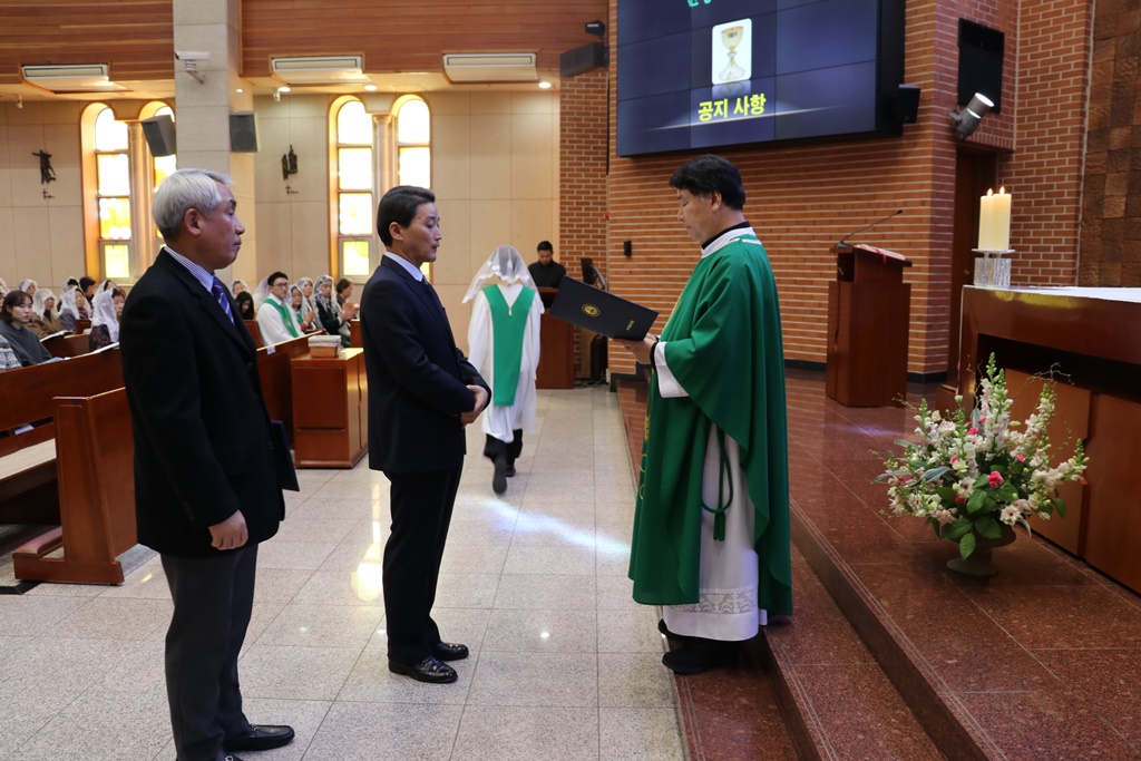 145.JPG